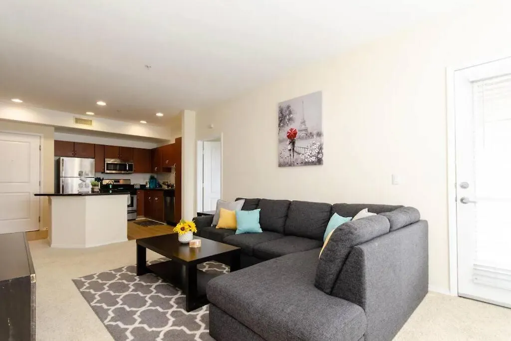 Sofi And Intuit 10 Min Drive Sleep 10 People 6 Beds Apartment Inglewood
