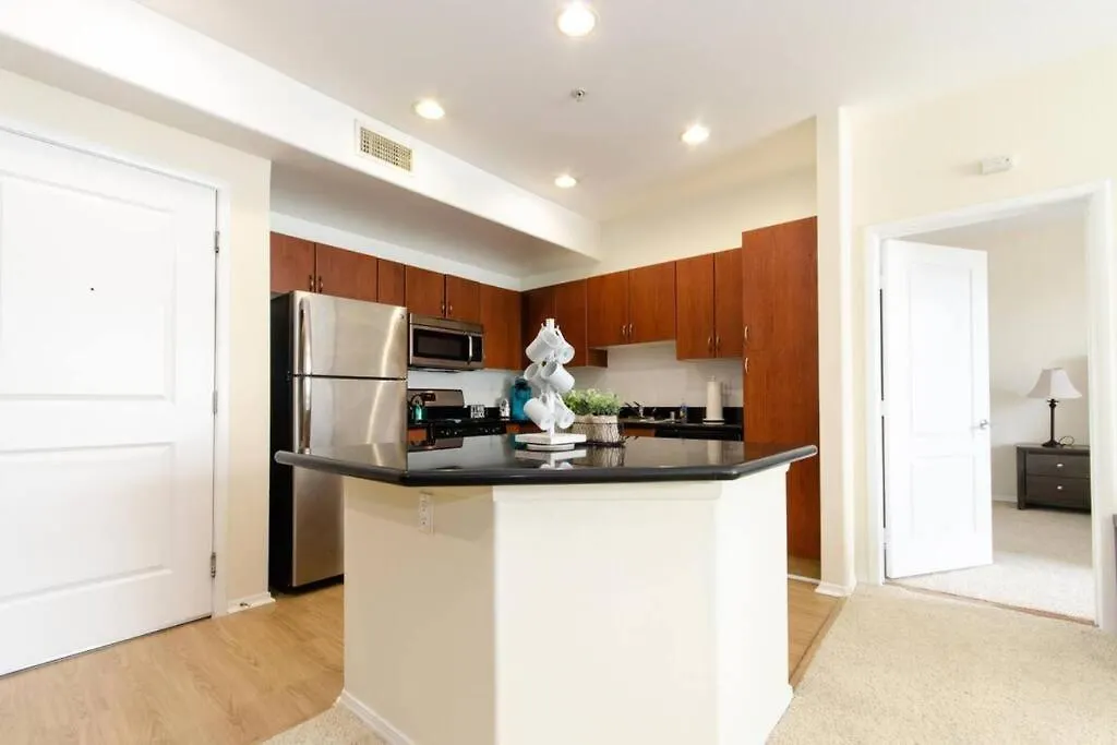 Sofi And Intuit 10 Min Drive Sleep 10 People 6 Beds Apartment Inglewood