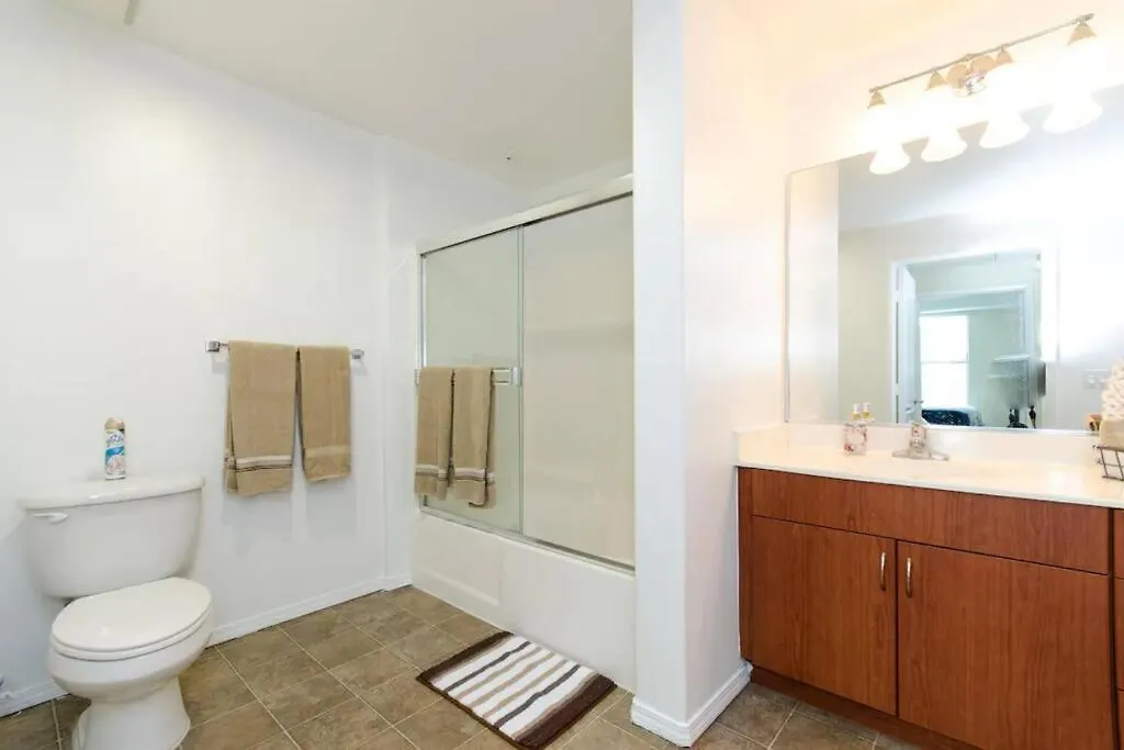 Sofi And Intuit 10 Min Drive Sleep 10 People 6 Beds Apartment Inglewood